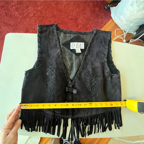 OLE’ Black Fringe Suede Vest - Picture 6 of 10
